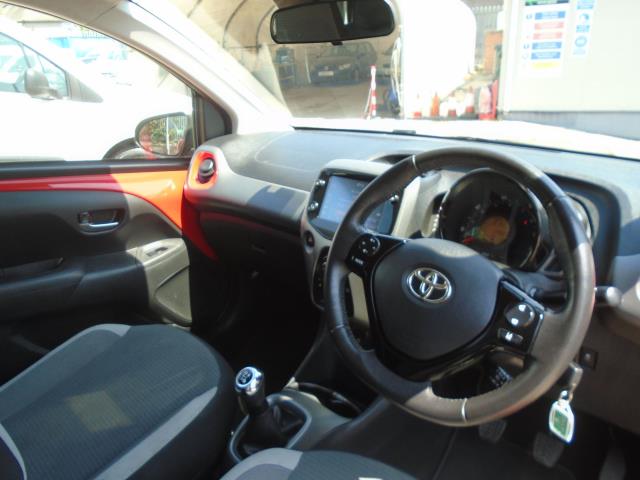 2021 Toyota Aygo 1.0 VVT-i  X-Play TSS 5Dr (WM21UJW) Thumbnail 16