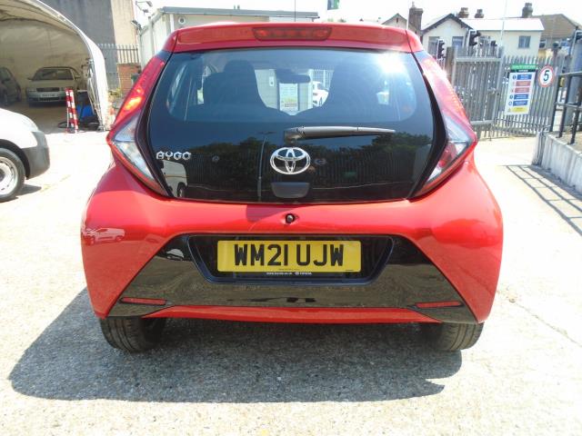 2021 Toyota Aygo 1.0 VVT-i  X-Play TSS 5Dr (WM21UJW) Image 6