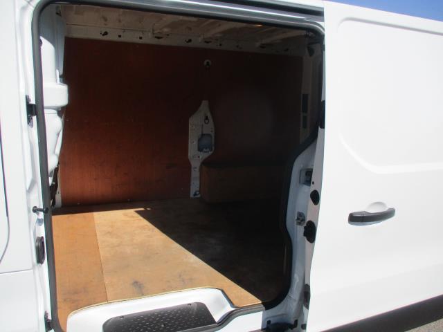2022 Renault Trafic Sl28 Blue Dci 150 Business Van (WM22AKN) Image 27