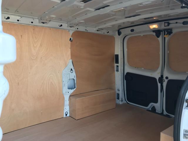 2022 Renault Trafic Sl28 Blue Dci 150 Business Van (WM22AKO) Image 6