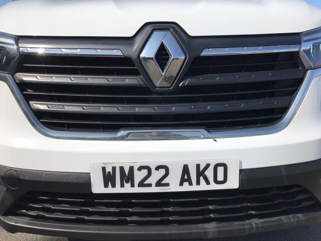2022 Renault Trafic Sl28 Blue Dci 150 Business Van (WM22AKO) Image 13