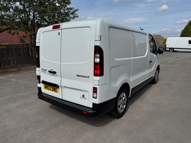 2022 Renault Trafic Sl28 Blue DCI 130 Business+ Van (WM22DNE) Image 9