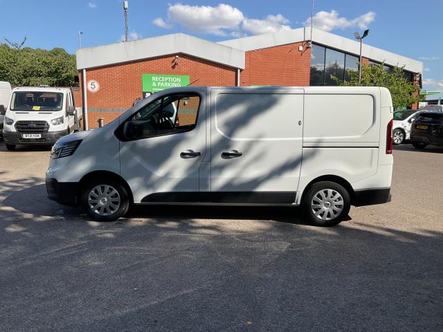 2022 Renault Trafic Sl28 Blue Dci 130 Business+ Van (WM22LHT) Image 6
