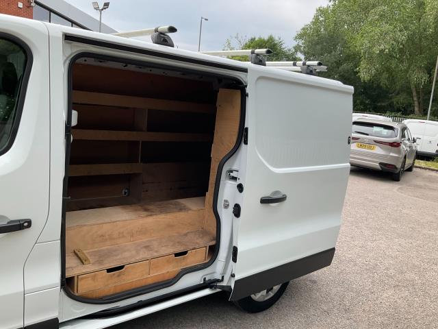 2023 Renault Trafic Sl28 Blue Dci 130 Business+ Van (WM23RWU) Image 8
