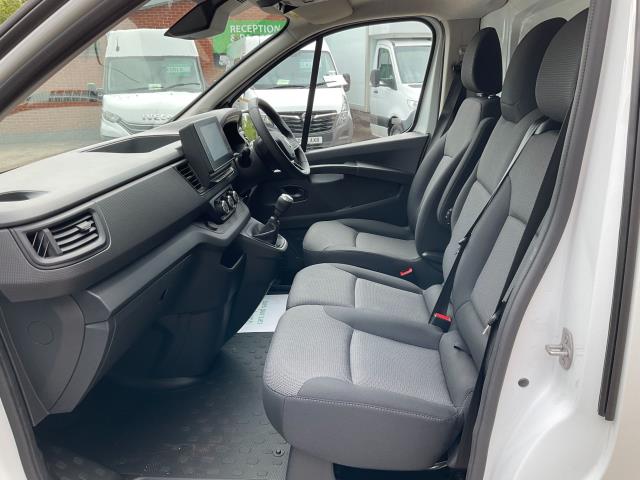 2023 Renault Trafic Sl28 Blue Dci 130 Business+ Van (WM23RWU) Image 7
