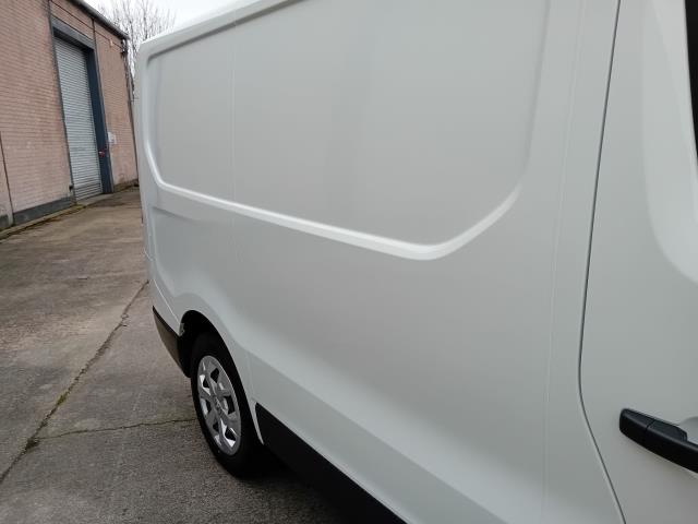 2023 Renault Trafic SL28 L1 H1 BLUE DCI 130PS BUSINESS+  EURO 6 (WM23SBZ) Image 8