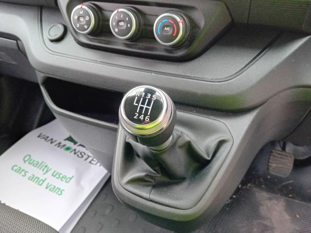 2023 Renault Trafic SL28 L1 H1 BLUE DCI 130PS BUSINESS+  EURO 6 (WM23SBZ) Image 16