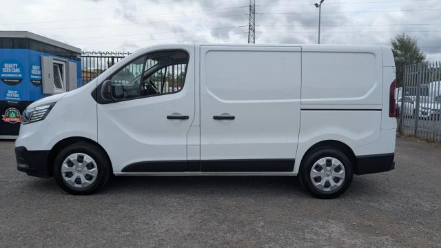 2023 Renault Trafic Sl28 Blue Dci 130 Business+ Van (WM23SCX) Image 5