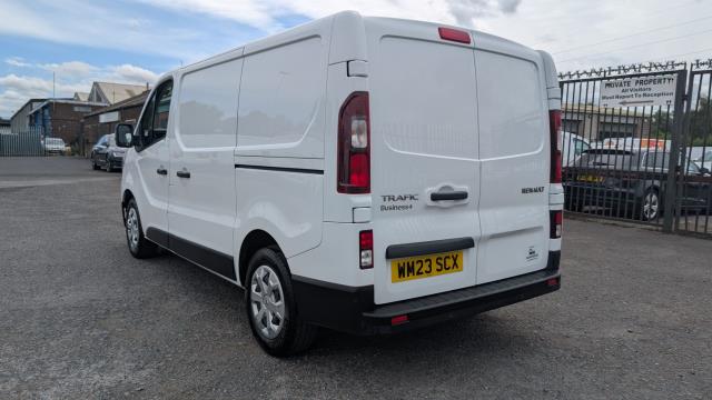 2023 Renault Trafic Sl28 Blue Dci 130 Business+ Van (WM23SCX) Image 9
