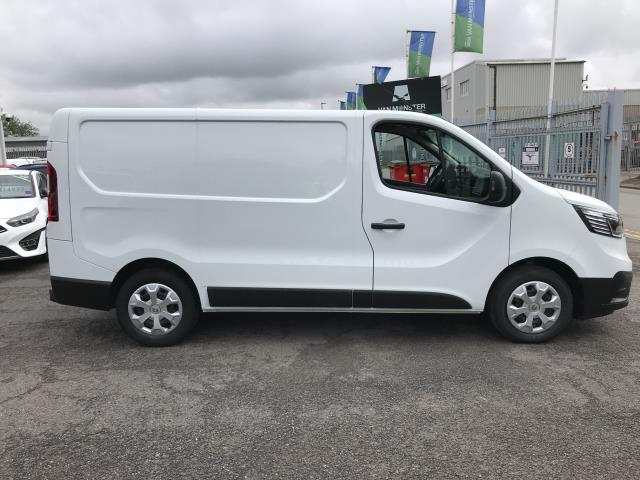 2023 Renault Trafic SL28 L1 H1 BLUE DCi 130PS BUSINESS+  EURO 6 (WM23SDV) Image 6