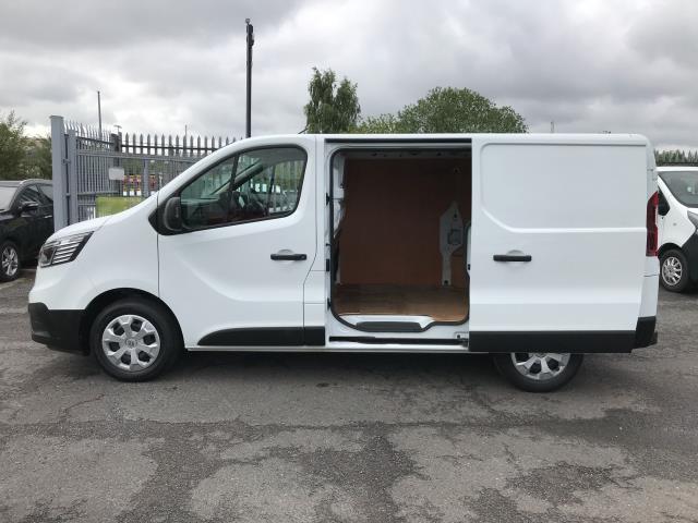 2023 Renault Trafic SL28 L1 H1 BLUE DCi 130PS BUSINESS+  EURO 6 (WM23SDV) Image 10