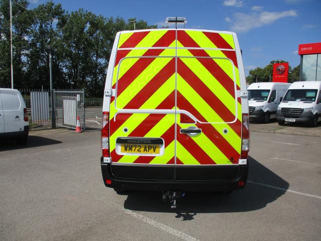 2022 Renault Master MWB FWD MM35DCI 135PS BUSINESS + MEDIUM ROOF (WM72APV) Image 5