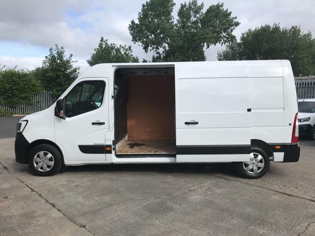 2022 Renault Master LM35 LWB MEDIUM ROOF DCI 135PS BUSINESS+ (WM72PGX) Image 9