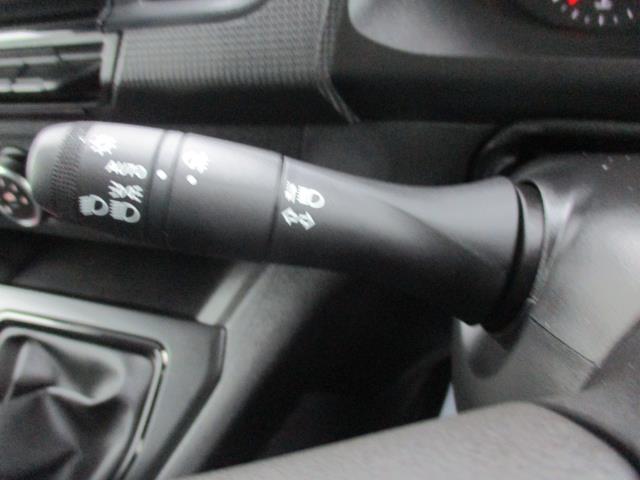 2023 Renault Kangoo Ml19 Tce 100 Advance Van (WM73FWZ) Image 22