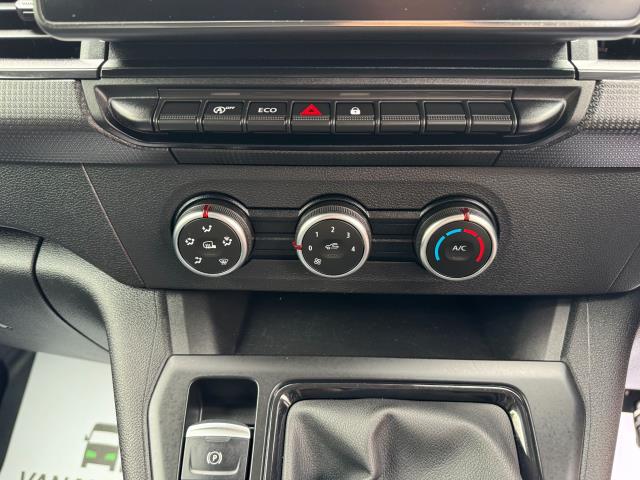 2023 Renault Kangoo Ml19 Tce 100 Advance Van (WM73FYV) Image 31