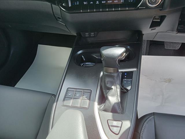 2024 Lexus Ux 250H 2.0 F-Sport Design 5Dr Cvt (WM73OGE) Image 35