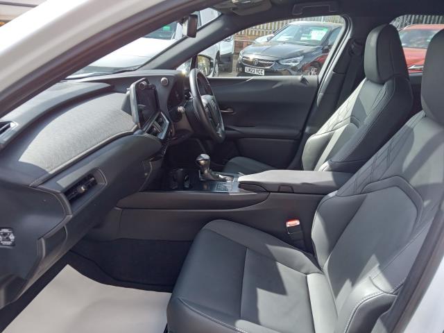 2024 Lexus Ux 250H 2.0 F-Sport Design 5Dr Cvt (WM73OGE) Image 15