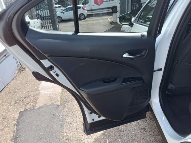 2024 Lexus Ux 250H 2.0 F-Sport Design 5Dr Cvt (WM73OGE) Image 22