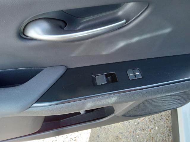 2024 Lexus Ux 250H 2.0 F-Sport Design 5Dr Cvt (WM73OGE) Image 17