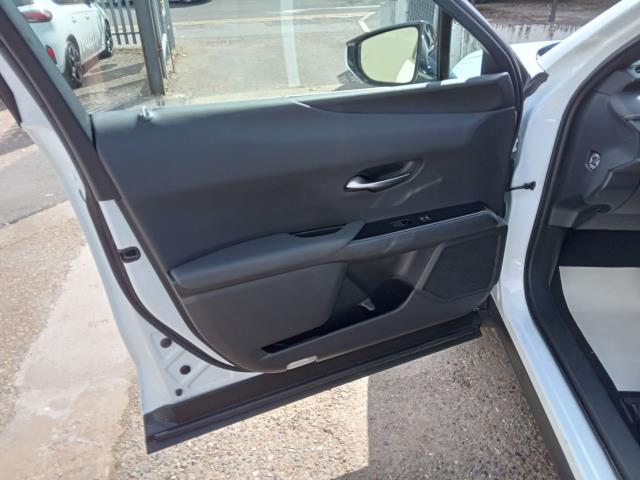 2024 Lexus Ux 250H 2.0 F-Sport Design 5Dr Cvt (WM73OGE) Image 18