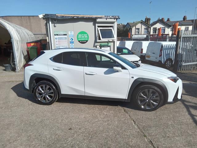 2023 Lexus Ux 250H 2.0 F-Sport Design 5Dr Cvt (WM73OGF) Image 8