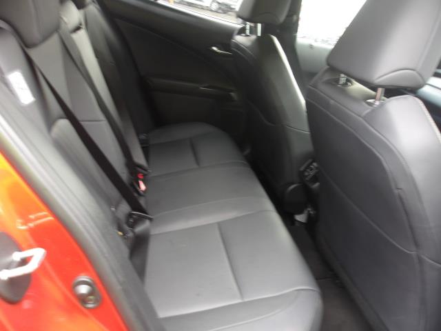 2023 Lexus Ux 250H 2.0 F-Sport Design 5Dr Cvt (WM73OGJ) Image 19