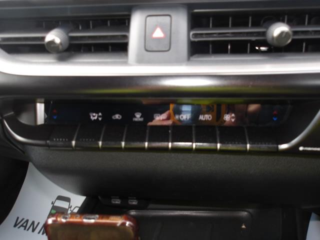 2023 Lexus Ux 250H 2.0 F-Sport Design 5Dr Cvt (WM73OGJ) Image 25