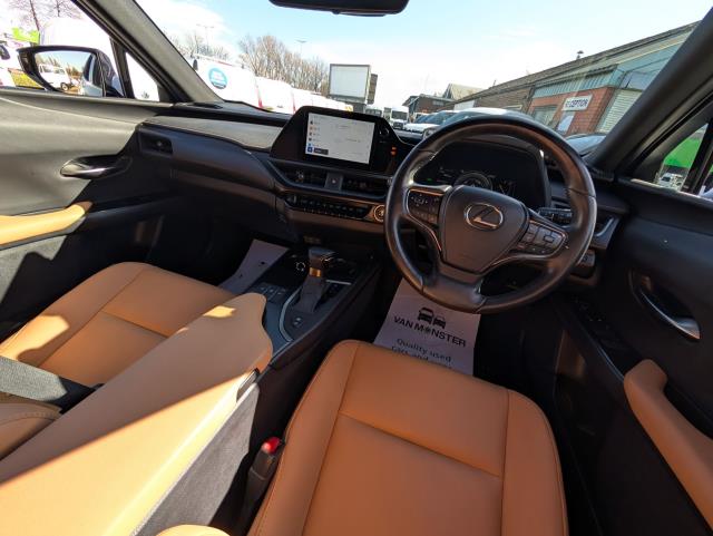 2023 Lexus Ux 250H 2.0 F-Sport Design 5Dr Cvt (WM73OHD) Image 18