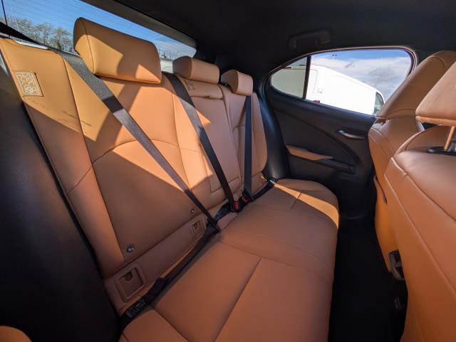 2023 Lexus Ux 250H 2.0 F-Sport Design 5Dr Cvt (WM73OHD) Image 16