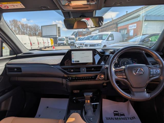 2023 Lexus Ux 250H 2.0 F-Sport Design 5Dr Cvt (WM73OHD) Image 33