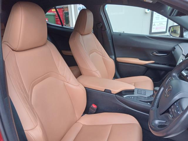 2023 Lexus Ux 250H 2.0 F-Sport Design 5Dr Cvt (WM73OHU) Image 30