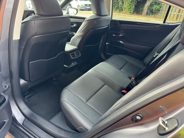 2023 Lexus Es 300H 2.5 4Dr Cvt Premium Edition (WM73OJO) Image 20