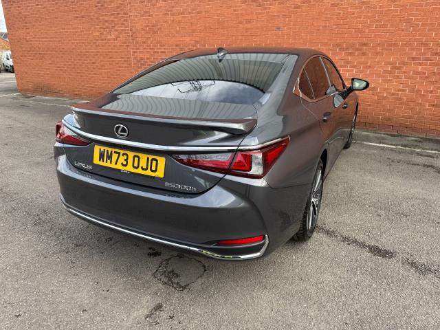 2023 Lexus Es 300H 2.5 4Dr Cvt Premium Edition (WM73OJO) Image 9