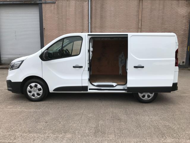 2023 Renault Trafic SL28 L1 H1 BLUE DCI 130PS BUSINESS+  EURO 6 (WN23HGO) Image 10