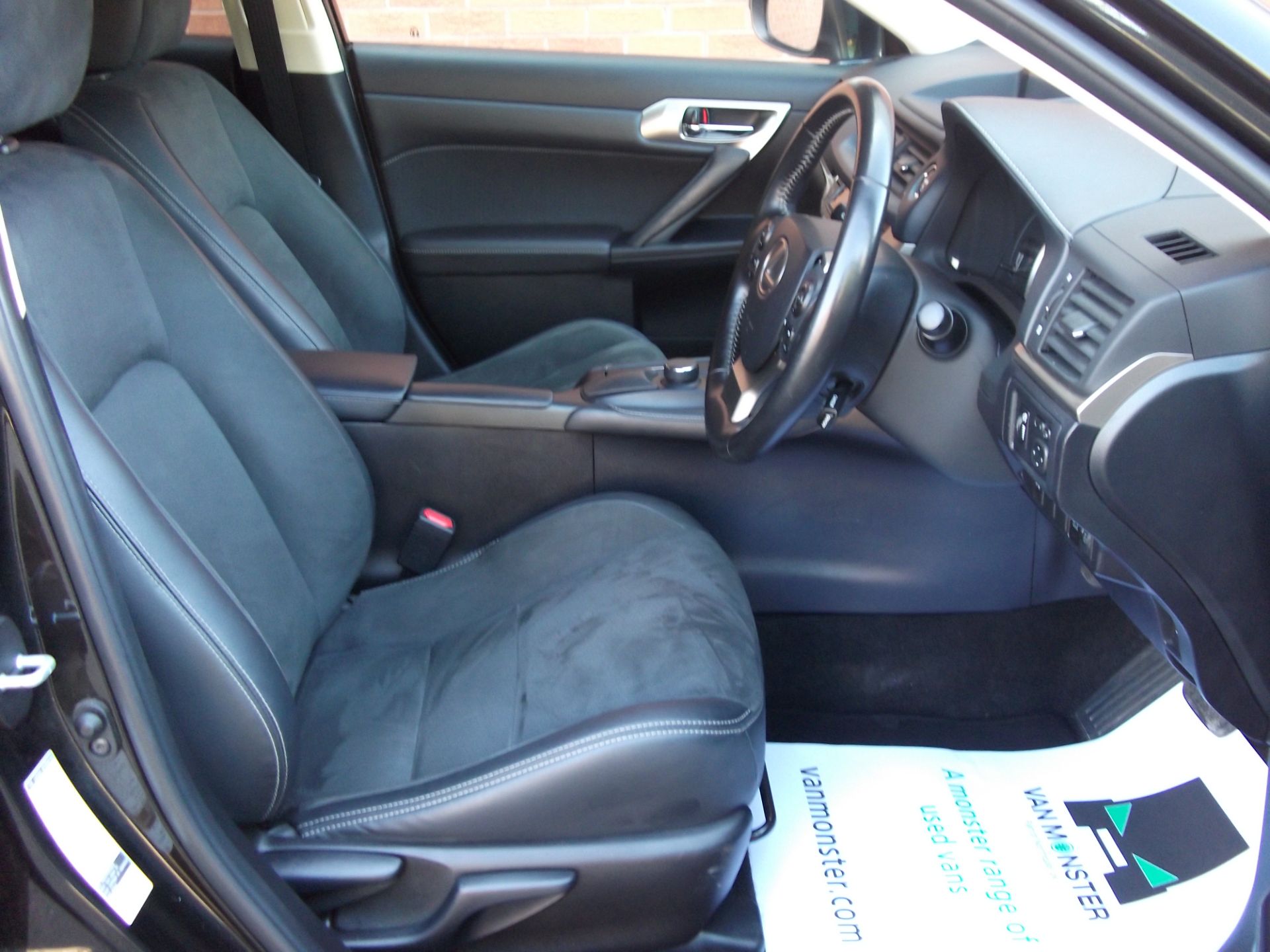2020 Lexus Ct 200H 1.8 5Dr Cvt [Premium Pack] (WN70OOC) Thumbnail 13