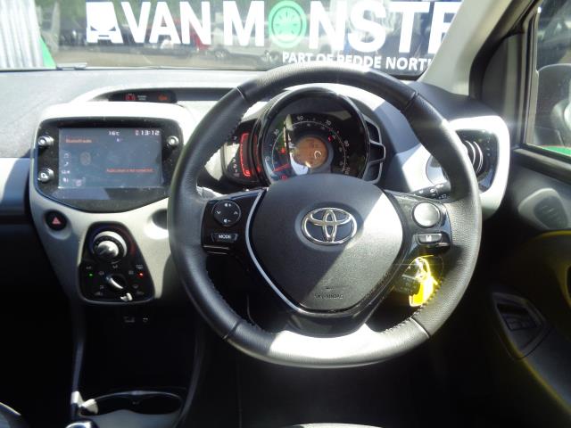 2021 Toyota Aygo 1.0 Vvt-I X-Play Tss 5Dr (WN71OAU) Thumbnail 23