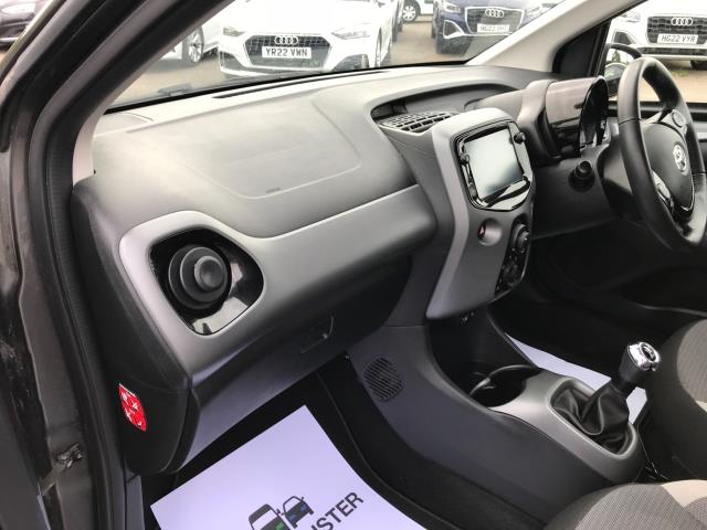 2021 Toyota Aygo 1.0 Vvt-I X-Play Tss 5Dr (WN71OCJ) Thumbnail 13