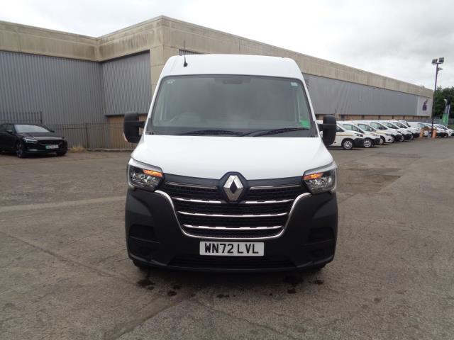 2022 Renault Master Lm35dci 135 Business+ Medium Roof Van (WN72LVL) Image 3