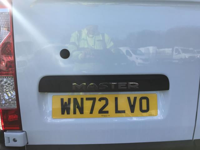 2022 Renault Master Lm35dci 135 Business+ Medium Roof Van (WN72LVO) Image 18