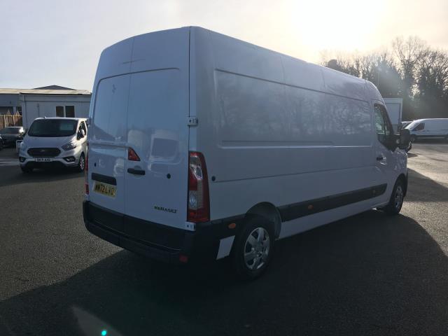 2022 Renault Master Lm35dci 135 Business+ Medium Roof Van (WN72LVO) Image 10