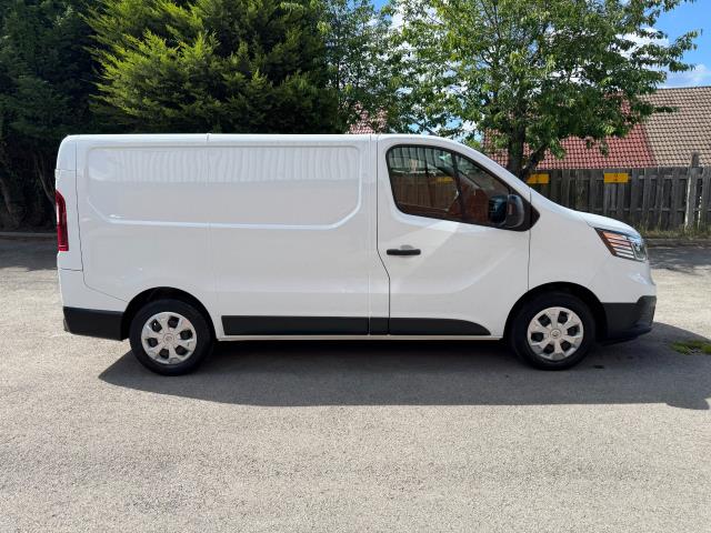 2023 Renault Trafic Sl28 Blue Dci 130 Business+ Van (WO72CPX) Image 10