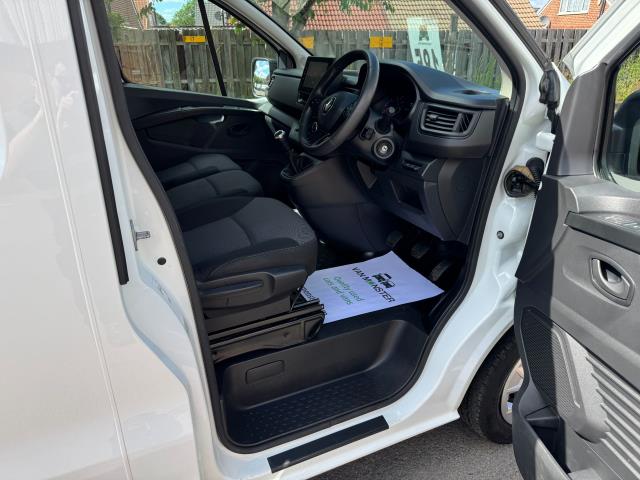 2023 Renault Trafic Sl28 Blue Dci 130 Business+ Van (WO72CPX) Image 13