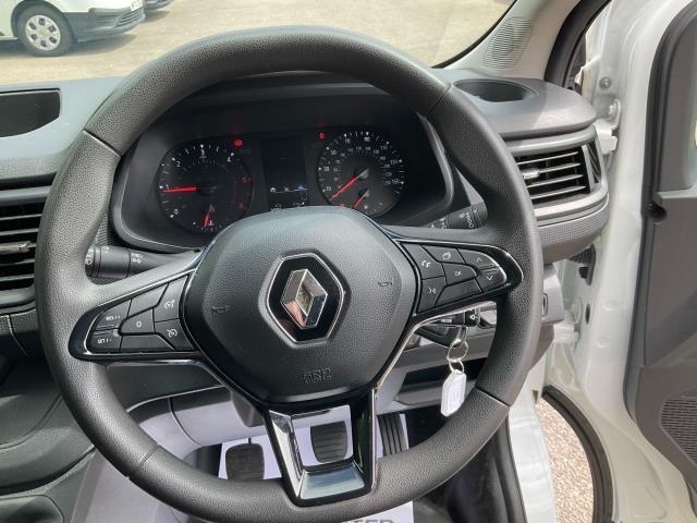 2022 Renault Trafic Sl28 Blue Dci 150 Business Van (WP22HVC) Image 17