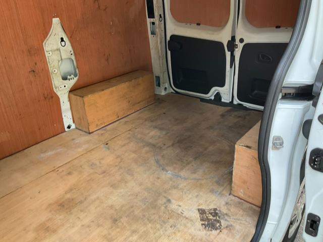 2022 Renault Trafic Sl28 Blue Dci 150 Business Van (WP22HVC) Image 10