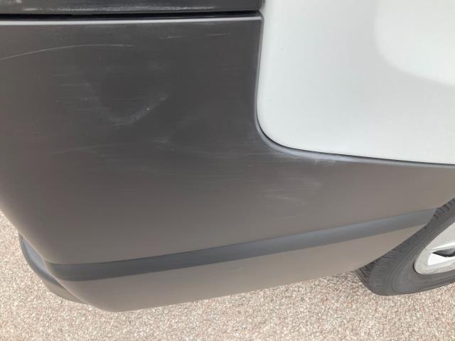 2022 Renault Trafic Sl28 Blue Dci 150 Business Van (WP22HVC) Image 32