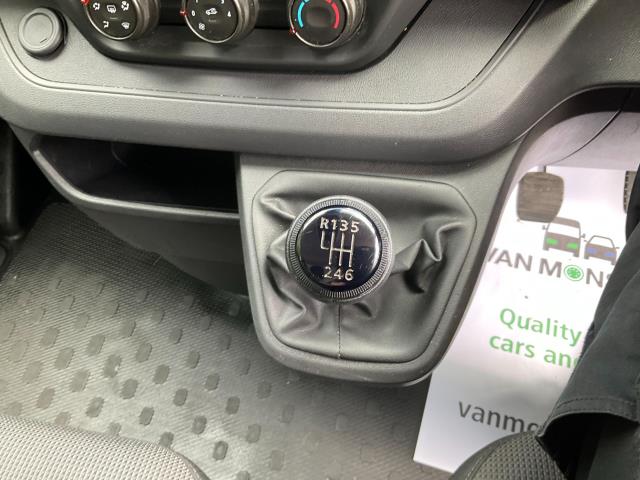 2022 Renault Trafic Sl28 Blue Dci 150 Business Van (WP22HVC) Image 28