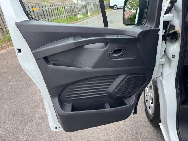 2022 Renault Trafic Sl28 Blue DCI SWB 150 Business Van (WP22HVK) Image 39