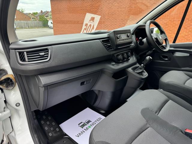 2022 Renault Trafic Sl28 Blue DCI SWB 150 Business Van (WP22HVK) Image 35