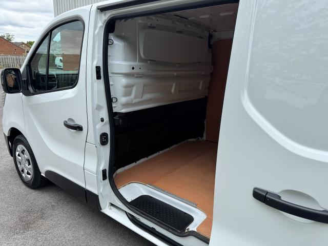 2022 Renault Trafic Sl28 Blue DCI SWB 150 Business Van (WP22HVK) Image 44