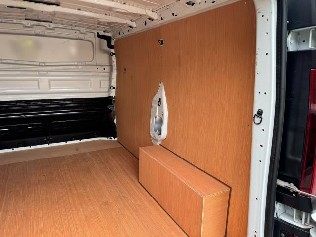 2022 Renault Trafic Sl28 Blue DCI SWB 150 Business Van (WP22HVK) Image 51